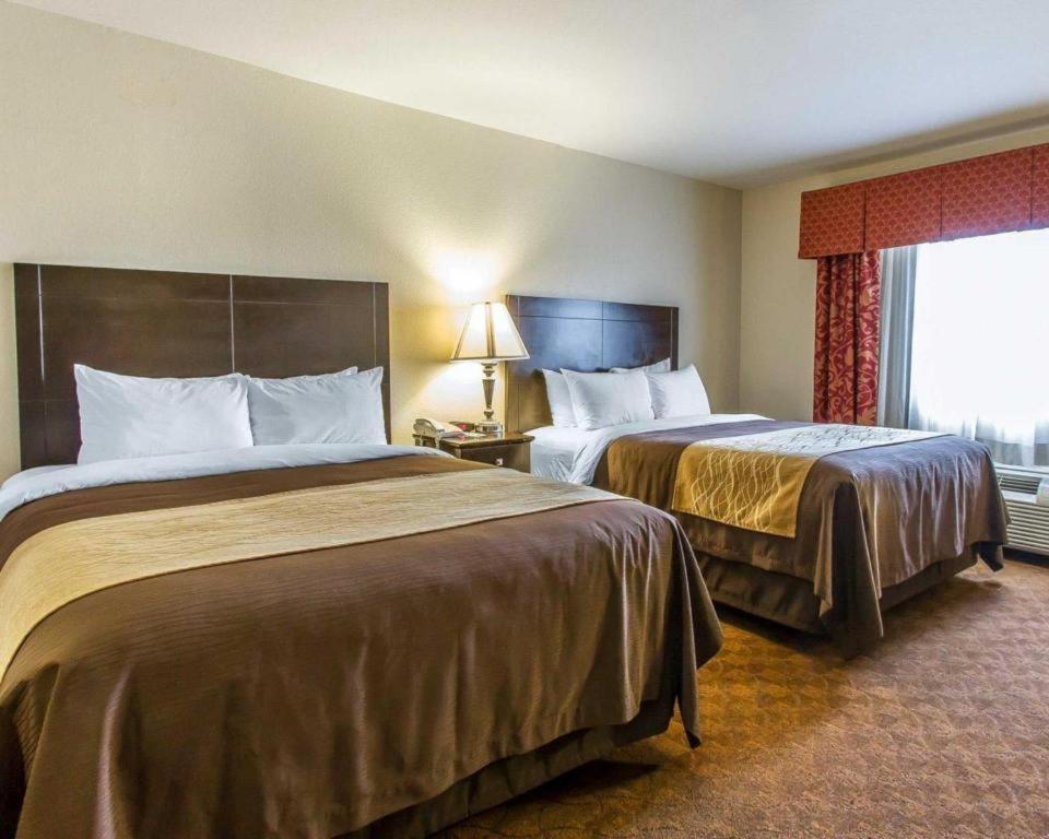 Comfort Inn & Suites Atoka Екстериор снимка