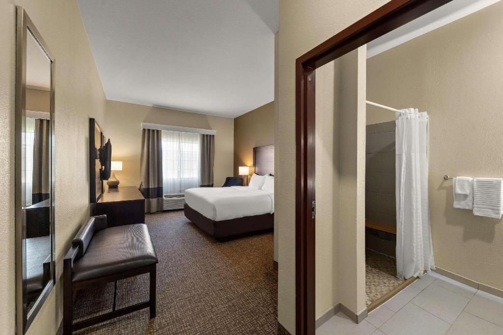 Comfort Inn & Suites Atoka Екстериор снимка