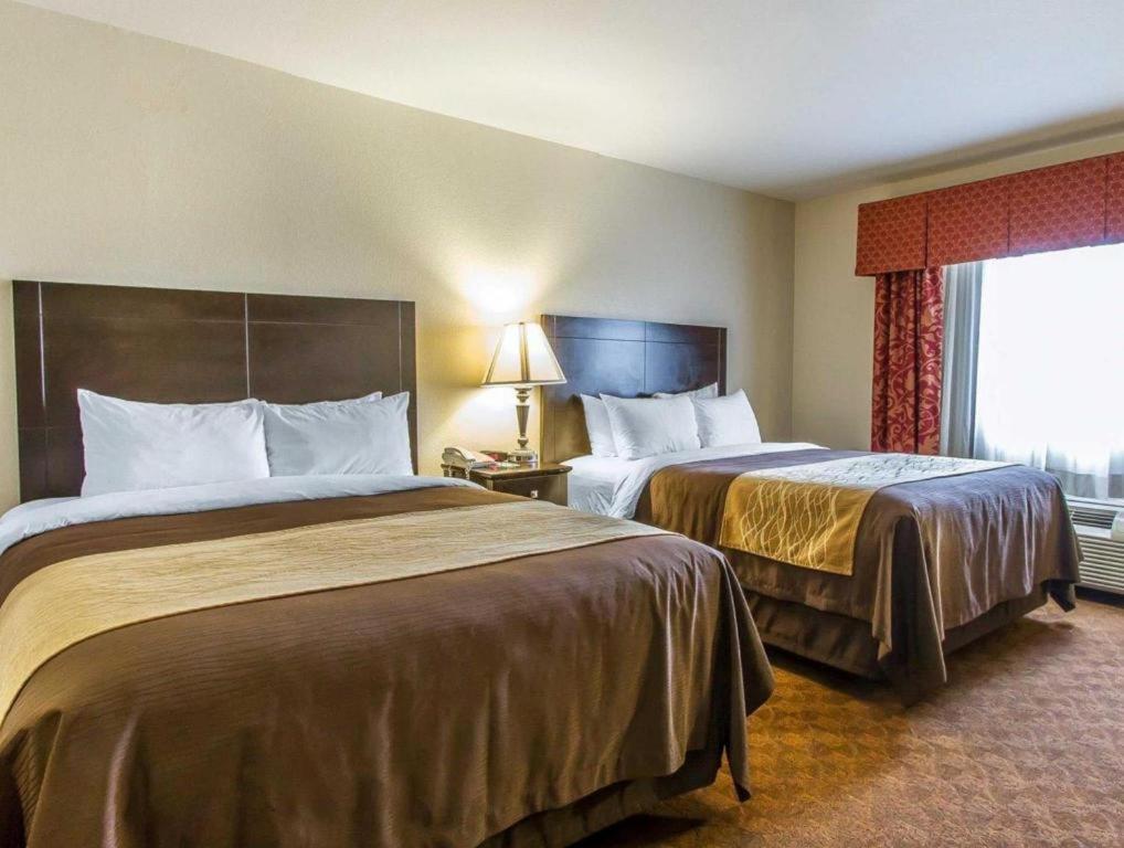 Comfort Inn & Suites Atoka Екстериор снимка