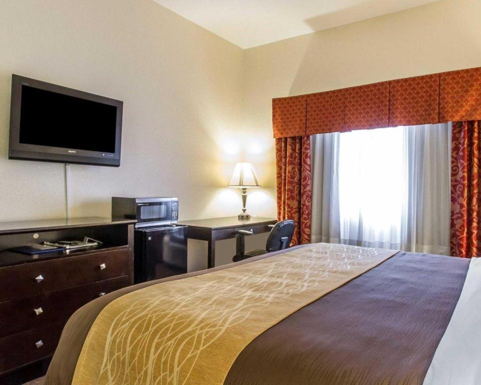 Comfort Inn & Suites Atoka Екстериор снимка