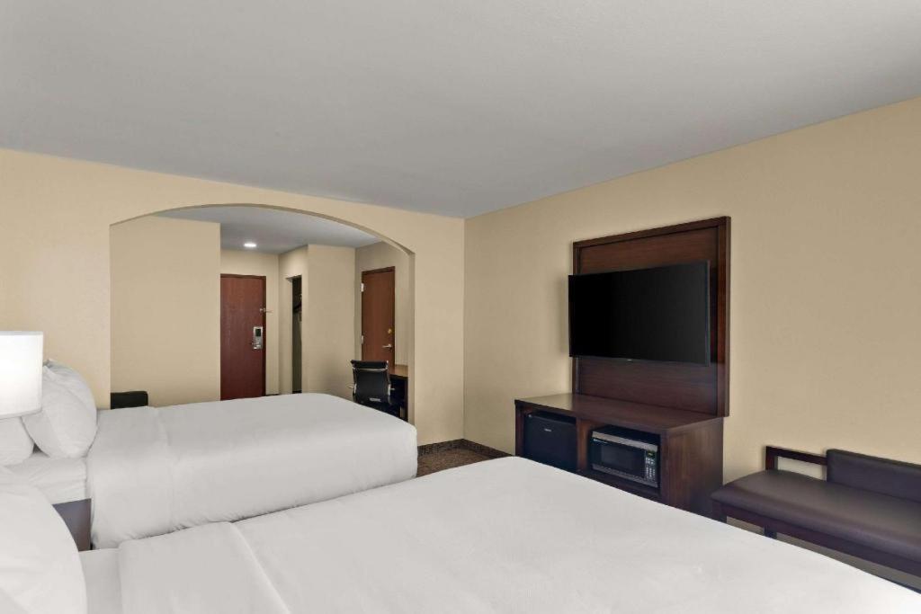 Comfort Inn & Suites Atoka Екстериор снимка