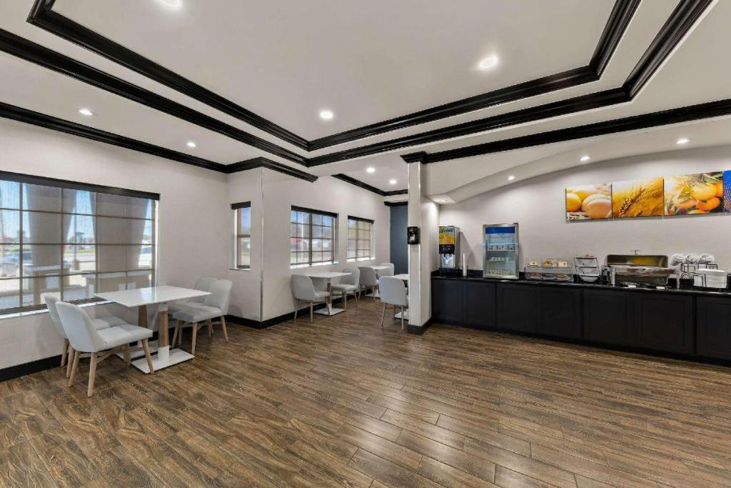 Comfort Inn & Suites Atoka Екстериор снимка
